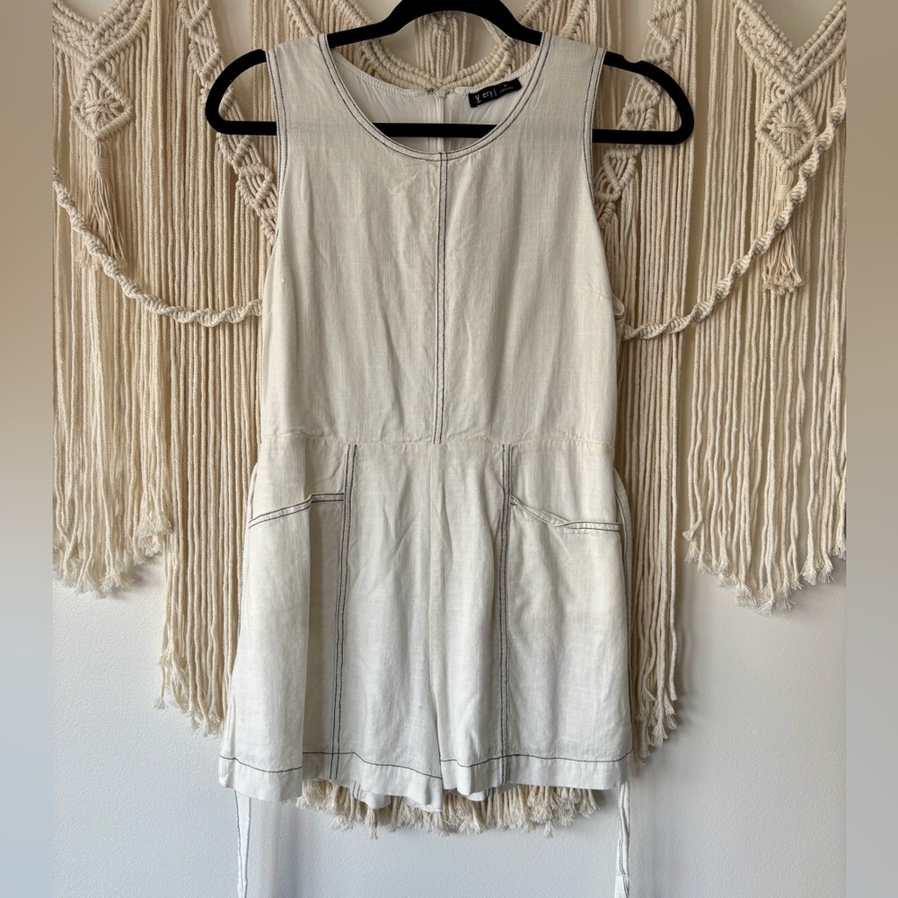 Very J Romper Jumper Linen Blend White Belted Pockets Black Stitching